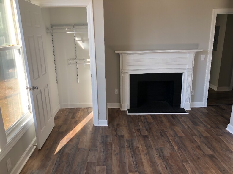 Building Photo - 106 Corbett St