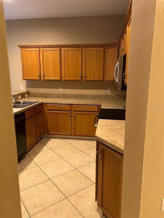 Building Photo - 19239 Stone Hedge Dr