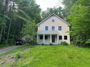 Building Photo - 27 MacDonald Dr