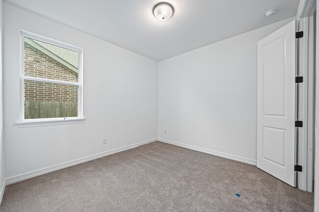 Building Photo - 17443 Chester Valley Trail