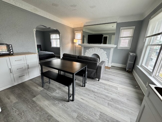 Building Photo - 17150 Santa Rosa Dr