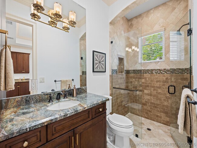 Building Photo - 639 Middle River Dr
