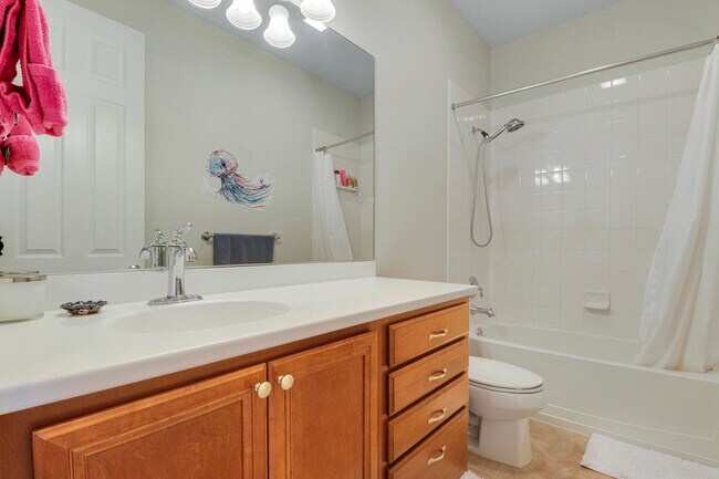 Building Photo - 1323 N Jeaga Dr