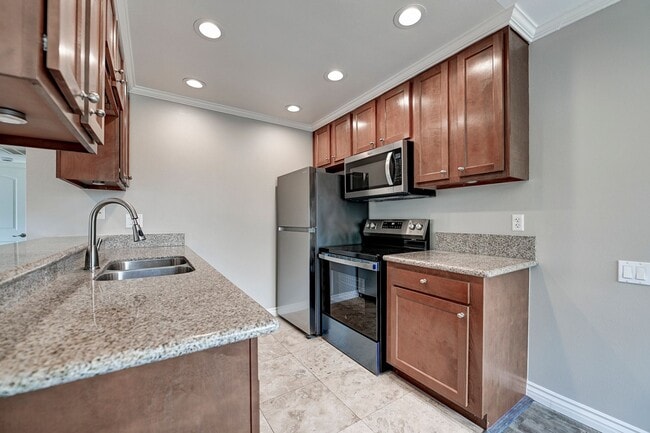 Building Photo - MUST SEE!!! BEAUTIFUL!!!  – Updated Upstai...