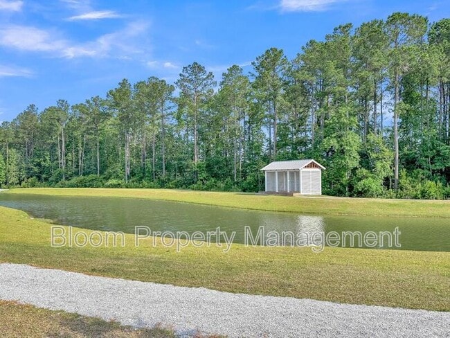 Building Photo - 803 Lilyford Ln