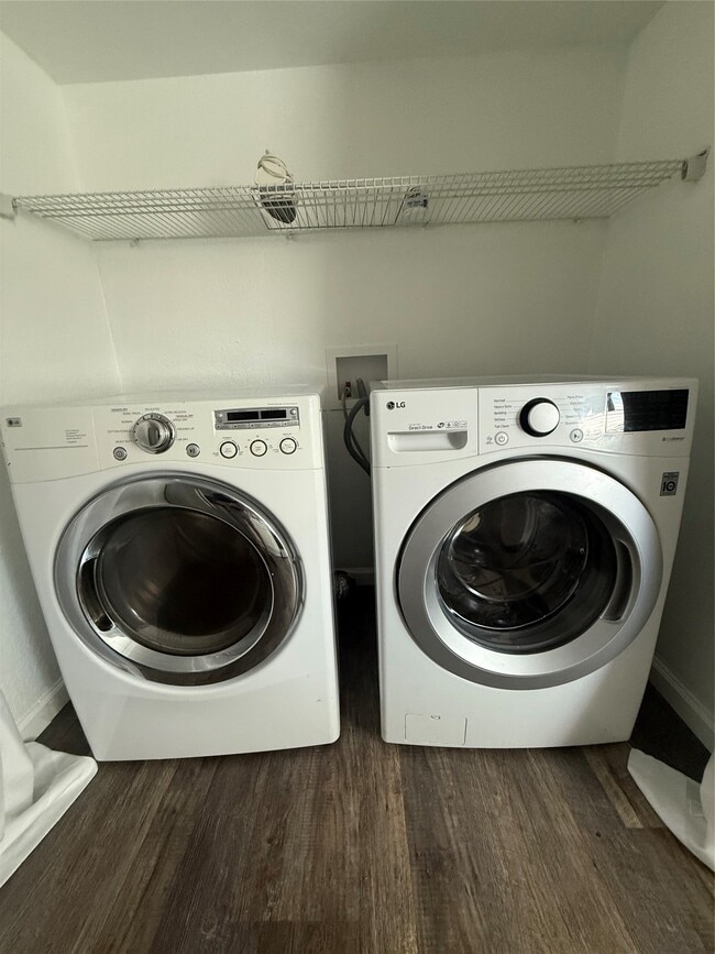 Building Photo - 5515 Avenue R