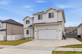 Building Photo - 4634 E Silver Moon Dr