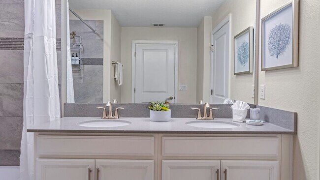 Building Photo - 4804 Lullaby Ln