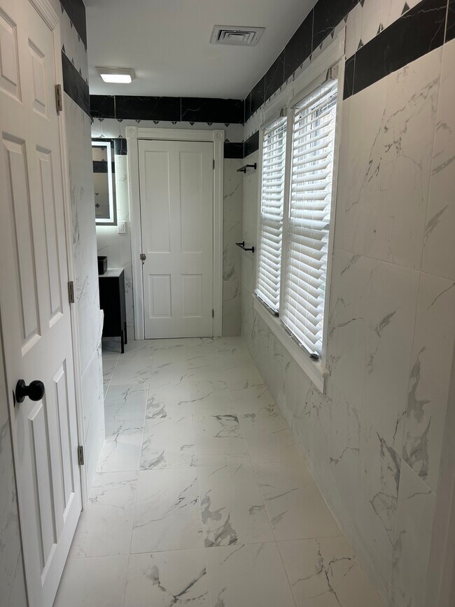 Building Photo - 74 Delaware Ave