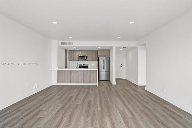 Building Photo - 2451 Brickell Ave