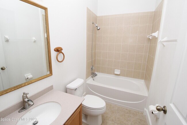 Building Photo - 480 Higgs Ave NW