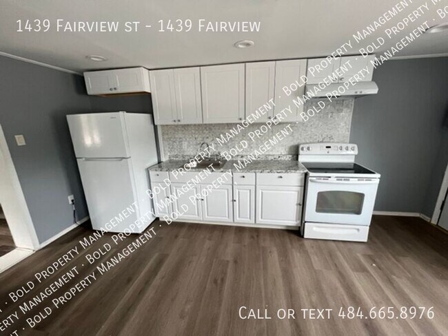 Building Photo - 1439 Fairview St