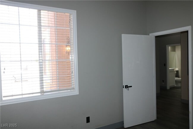 Building Photo - 2841 Dunstan Way