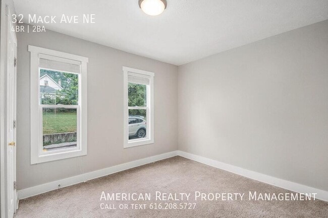 Building Photo - 32 Mack Ave NE