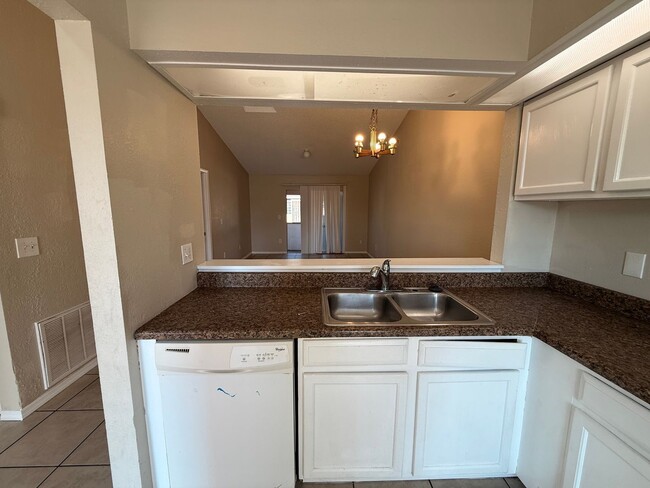 Building Photo - 4705 Almond Willow Dr