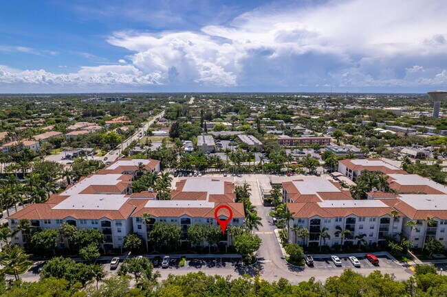 Building Photo - 2218 Tuscany Way