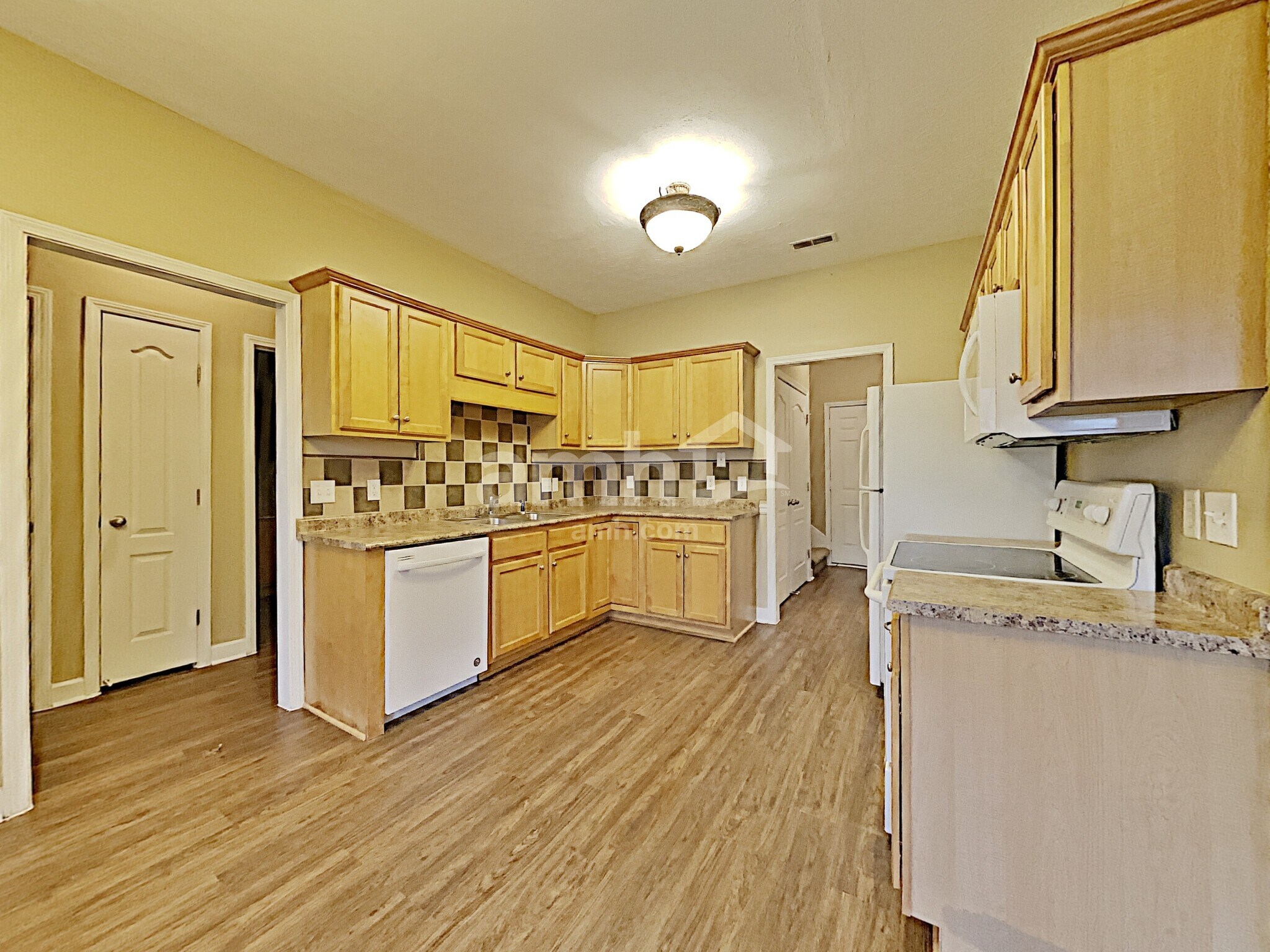 Building Photo - 711 Riata Ct