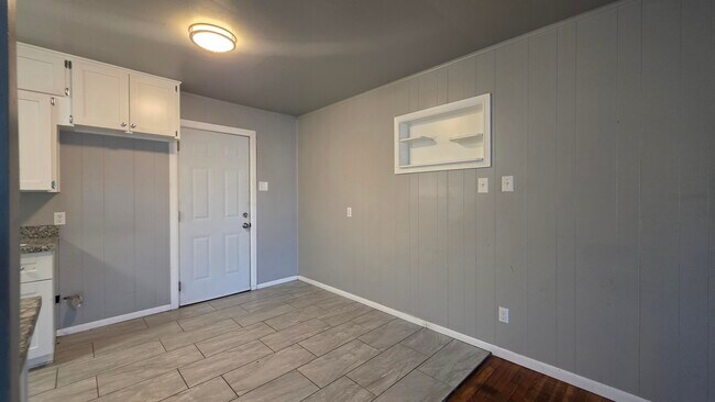 Building Photo - 4415 45th St