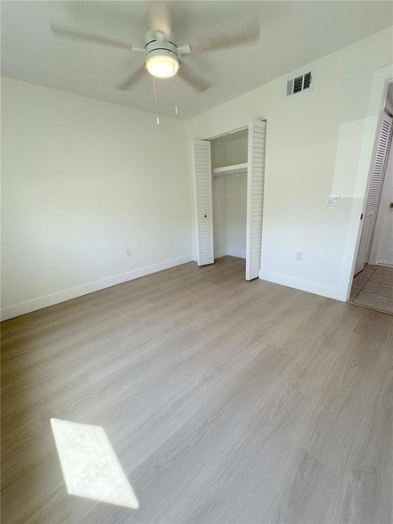 Building Photo - 3221 White Ibis Ct