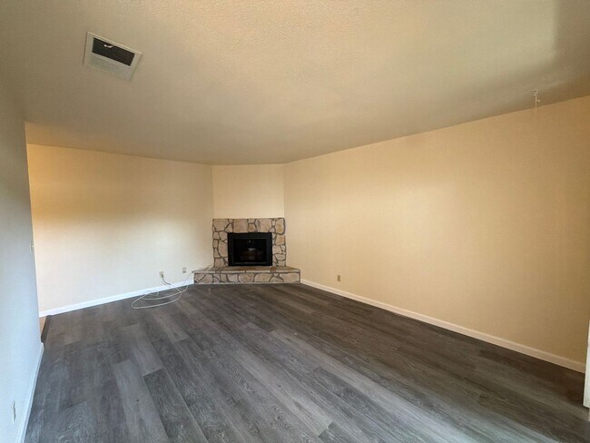Building Photo - 3612 Jamison Way