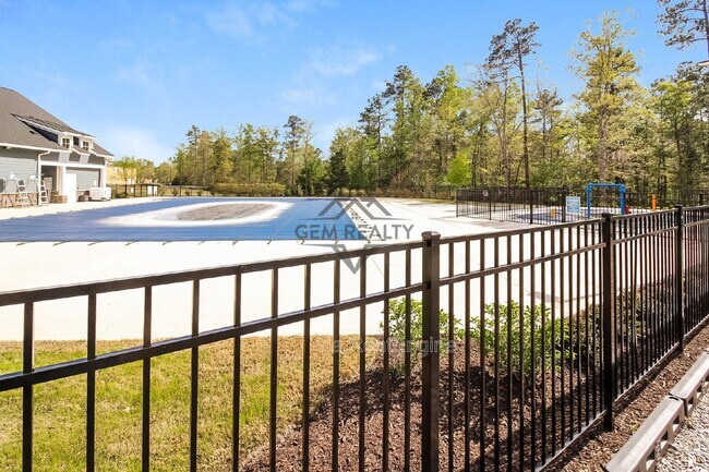 Building Photo - 6184 Belay Dr