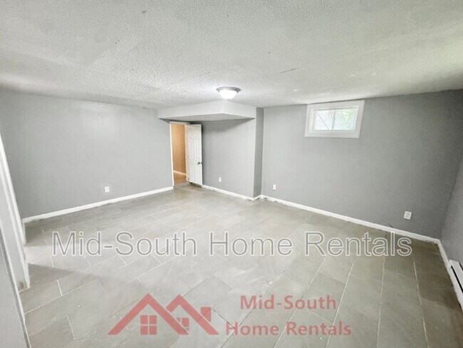 Building Photo - 2876 Cela Rd