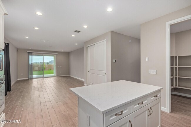 Building Photo - 2035 E Northwood Dr