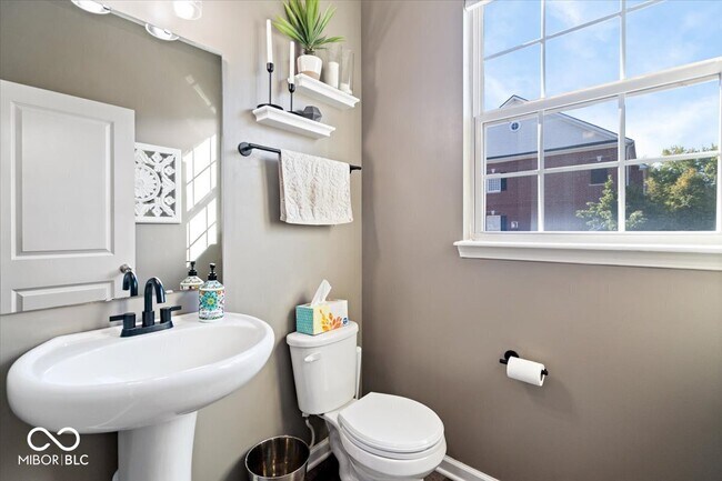 Building Photo - 11910 Riley Dr