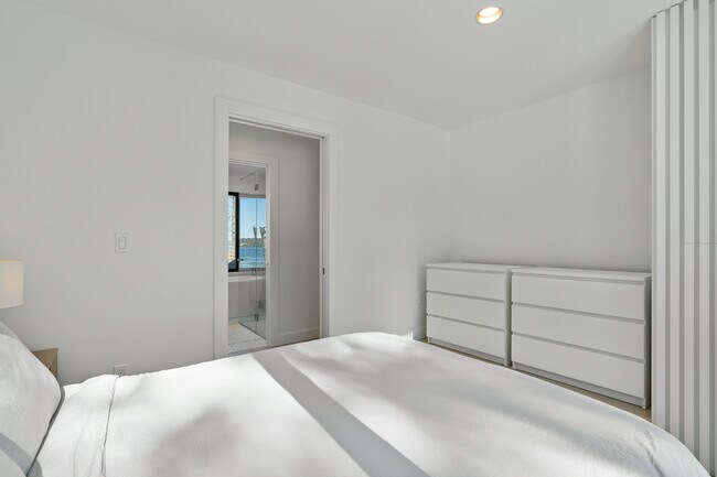 Building Photo - 44 Eagles Ln