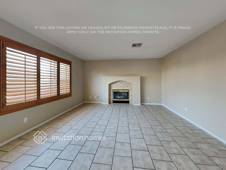 Building Photo - 2124 Desert Peak Rd