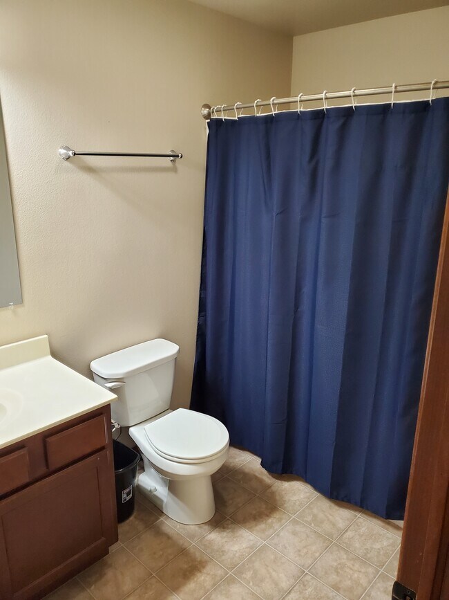 Building Photo - 1423 Marilyn Dr