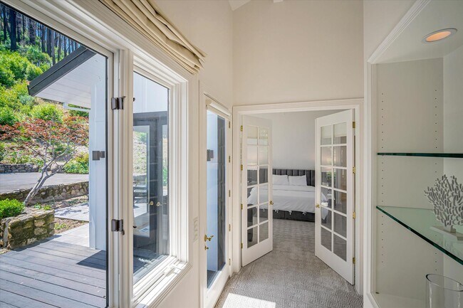 Building Photo - Welcome to Your Luxurious Napa Valley Retr...