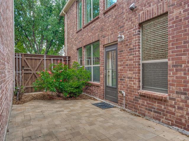 Building Photo - 1704 Estacado Dr