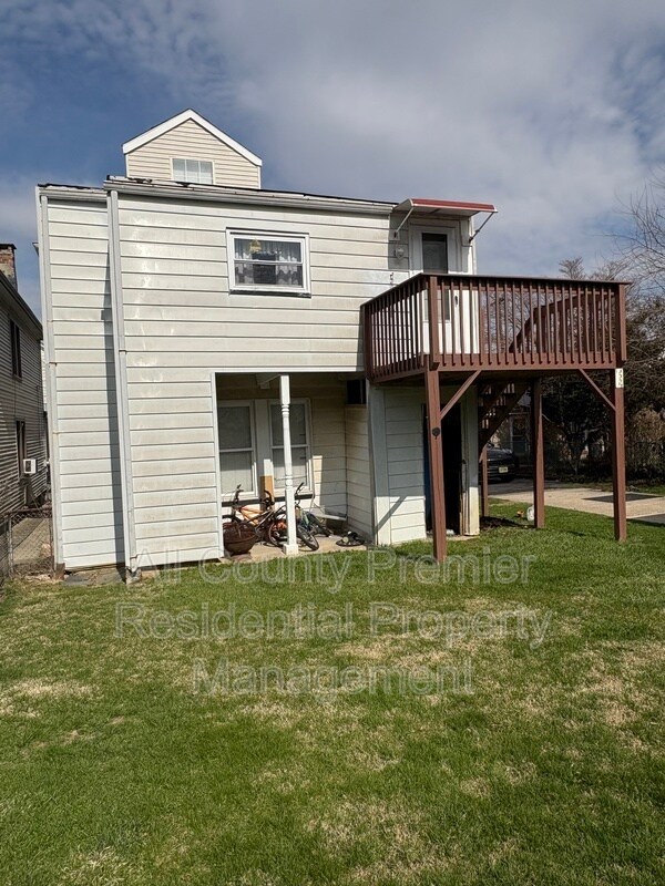 Building Photo - 4 Henshaw Ct