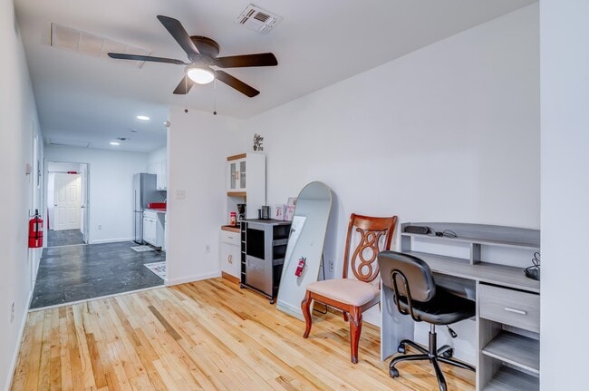 Building Photo - 34 Pamrapo Ave