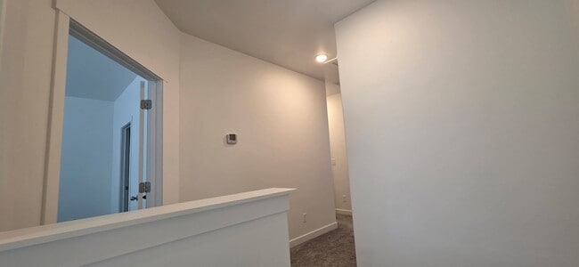 Building Photo - Rockwell Townhome in American Fork - For Rent - 3 Bedroom 2.5 Bath - Pool & Clubhouse