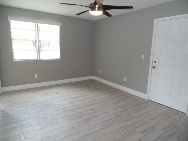 Building Photo - 1263 SW 46th Ave