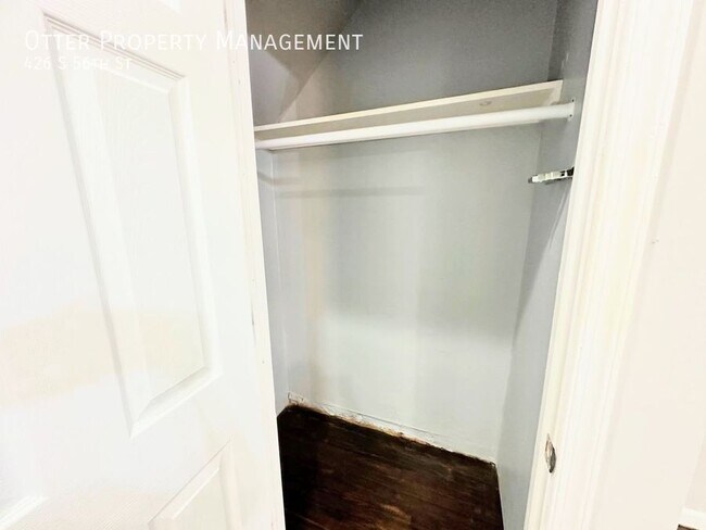 Building Photo - 426 S 56th St