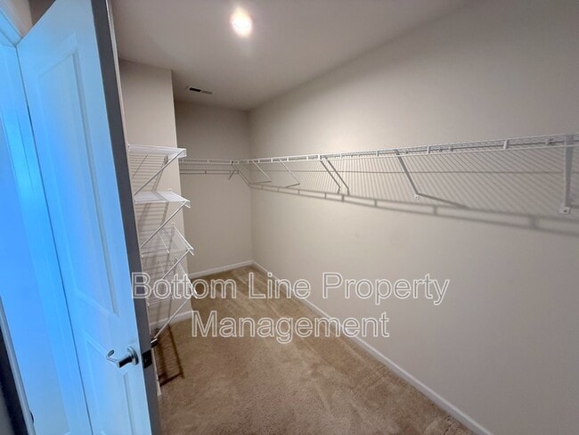 Building Photo - 1524 Bailiff Ct SW