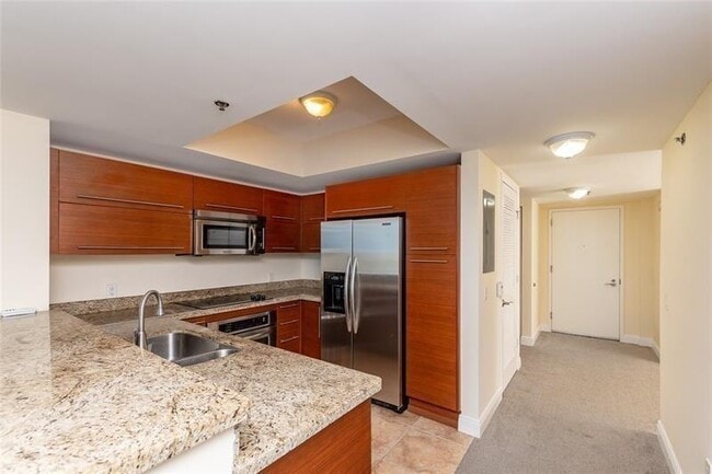 Building Photo - 2641 N Flamingo Rd