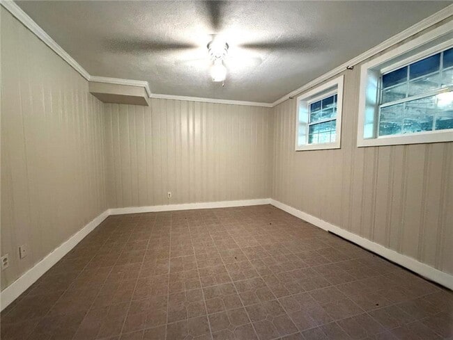 Building Photo - 410 Montevallo Dr NE