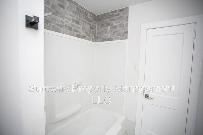 Building Photo - 102 Shepherd Rd