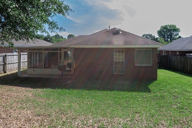 Building Photo - Prattville Rental available now!
