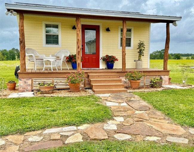 Building Photo - 6055 Trackside Rd