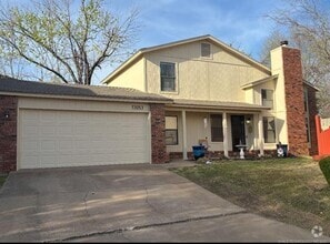 Building Photo - 3 bedrooms with 2 baths and great location