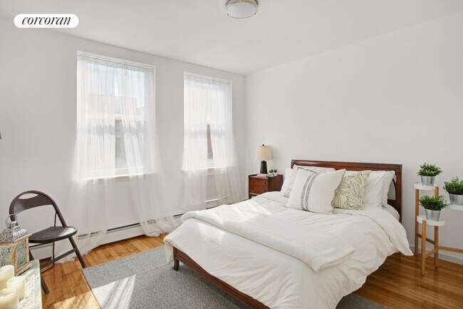 Building Photo - 104 Clifton Pl