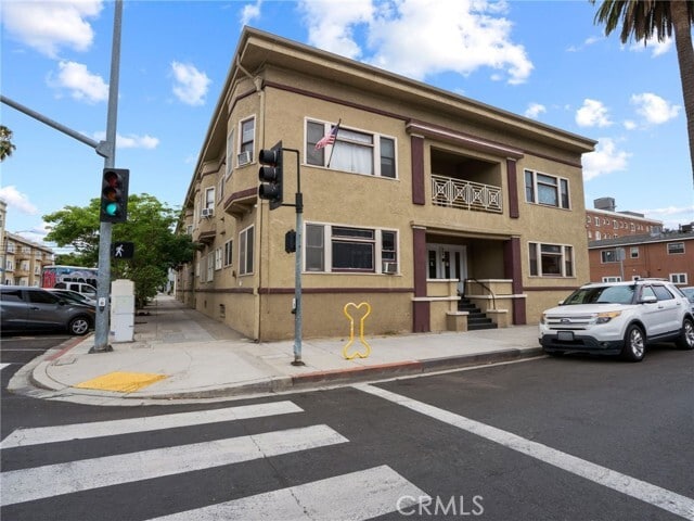 Building Photo - 354 Chestnut Ave