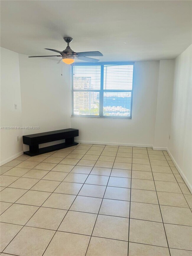 Building Photo - 2333 Brickell Ave
