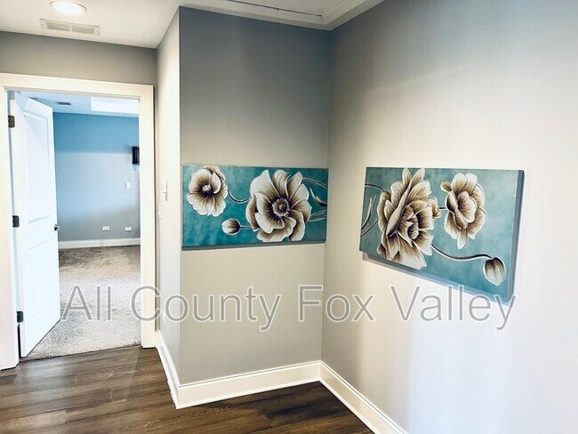 Building Photo - 3078 Longcommon Pkwy