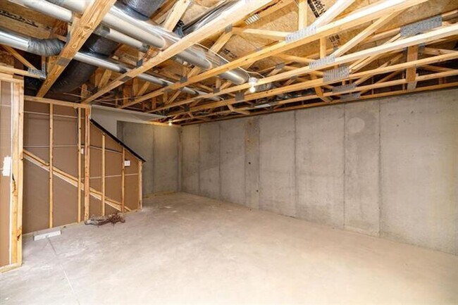 Building Photo - Brand new 3BR /2.5BA Home - Available now!